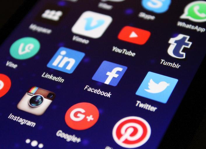 socialMediaN